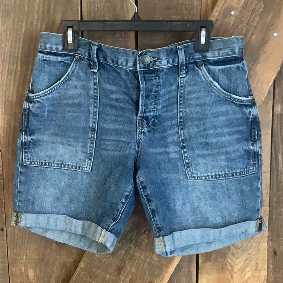 GAP Pants - GAP Bermuda shorts